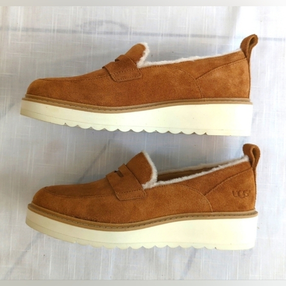 Ugg Atwater Spill Seam Wedge Lpafer In Chestnut EUC sz 9 - Picture 5 of 6